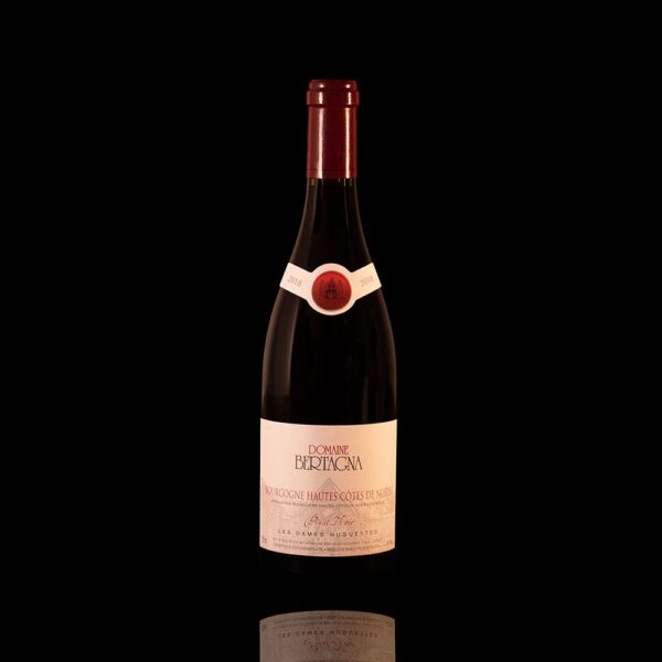 “Les Dames Huguettes” Bourgogne Hautes Côte de Nuits A.O.C. 2018 Domaine Bertagna (Francia-Borgogna) 0,75 lt