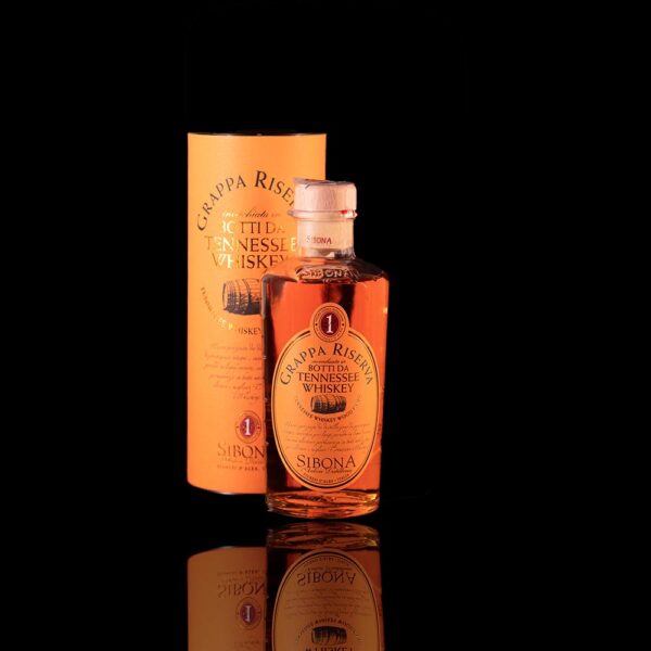 Grappa riserva invecchiata in botti da Tennessee Whiskey Distilleria Sibona (Piemonte) 0,50 lt